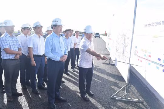 Phó Thủ tướng Mai Văn Chính: Bảo đảm tuyệt đối chất lượng đường Vành đai 3 TP HCM