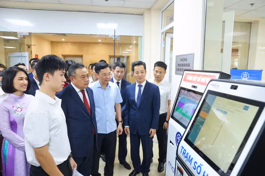 Các tỉnh, thành phố bắt nhịp mô hình chính quyền địa phương 2 cấp với sự đồng hành của MobiFone và hệ sinh thái số toàn diện