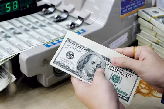 Tỷ giá USD hôm nay 25/8: Giảm mạnh những vẫn neo ở mức cao