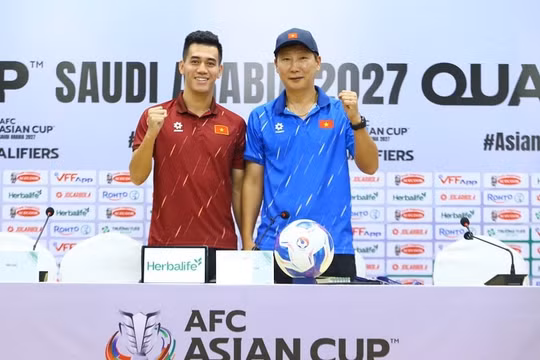 Điểm tin thể thao 13/10: HLV Kim Sang Sik tự tin đánh bại Nepal, xác định 21 đội dự World Cup 2026