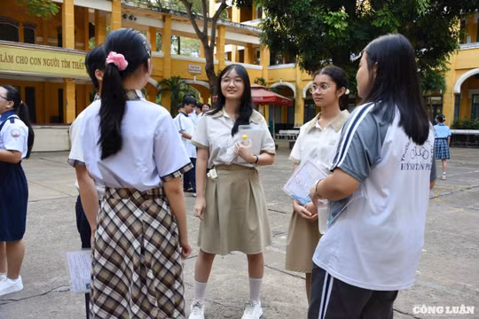 Gợi ý đáp án đề Toán thi vào lớp 10 tại TP.HCM năm 2025