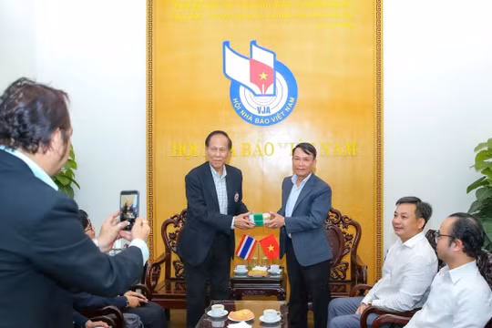 Xây dựng mối quan hệ báo chí ngày càng bền chặt giữa 2 nước Việt Nam - Thái Lan