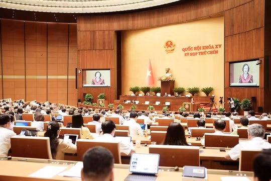 Quy định mới về lương, thưởng với công chức: Bảo đảm nguyên tắc thu nhập tương xứng với giá trị sức lao động