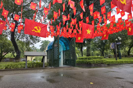 Hoàng Thành Thăng Long lần đầu mở cửa tham quan các hầm chiến lược