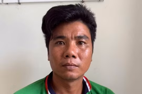 Đối tượng truy nã bị bắt khi đang lẩn trốn trên tàu cá