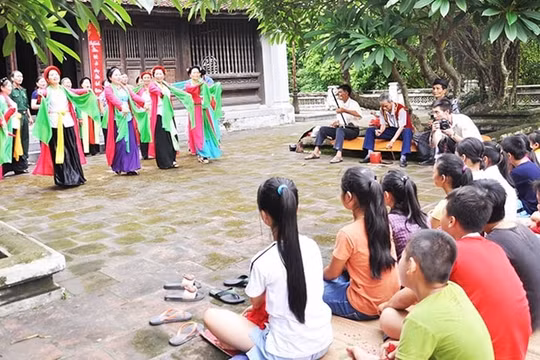 Học tập và làm theo tư tưởng, đạo đức, phong cách Hồ Chí Minh về phát huy giá trị văn hóa, con người Hưng Yên