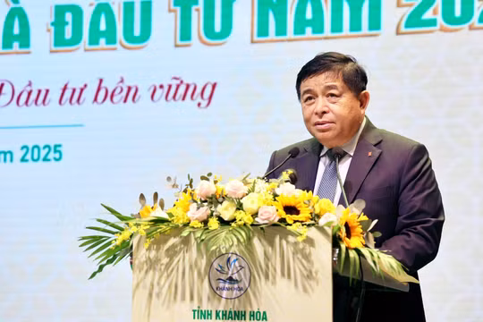 Doanh nghiệp, nhà đầu tư tại Khánh Hòa phải thật sự trở thành những chiến sỹ trên mặt trận kinh tế