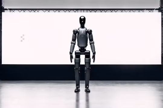 Công ty robot AI hàng đầu sắp xuất xưởng 100.000 robot hình người