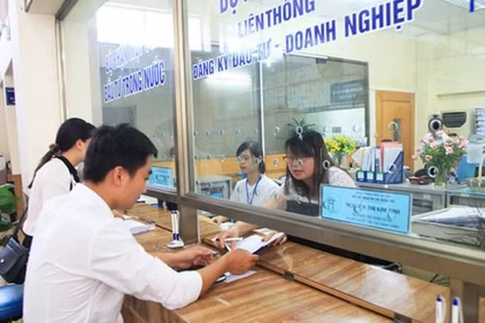 Gần 24.000 người bị hoãn xuất cảnh vì nợ thuế