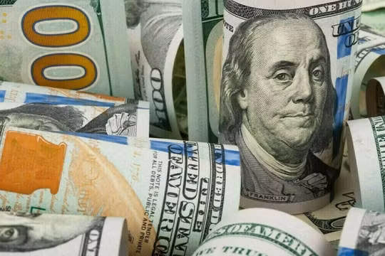 Đồng USD tăng giá trước giờ công bố dữ liệu kinh tế Mỹ