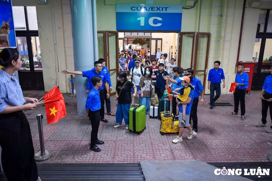 Giảm 10% giá vé tàu cho sinh viên, học viên nhập học năm 2025