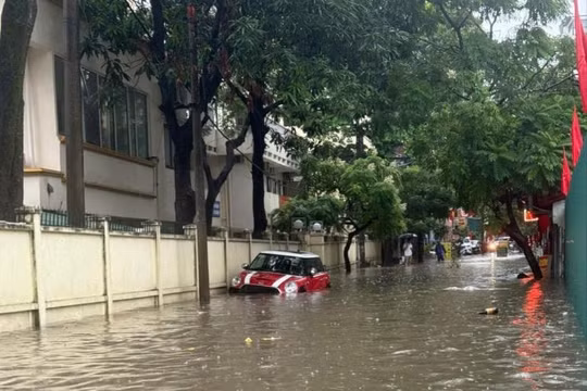 Dự báo thời tiết ngày 1/10: Hà Nội có mưa lớn vào buổi sáng