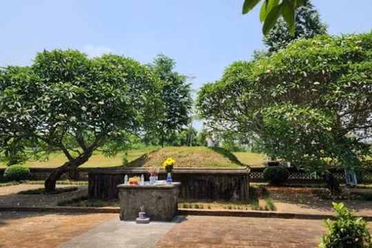 PGS. TS Bùi Hoài Sơn: Xâm phạm lăng mộ vua Lê là cú sốc văn hóa, lời cảnh tỉnh về lỗ hổng bảo vệ di sản