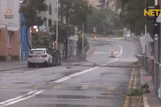 Hồng Kông thiệt hại hàng trăm triệu đô la vì bão Wipha