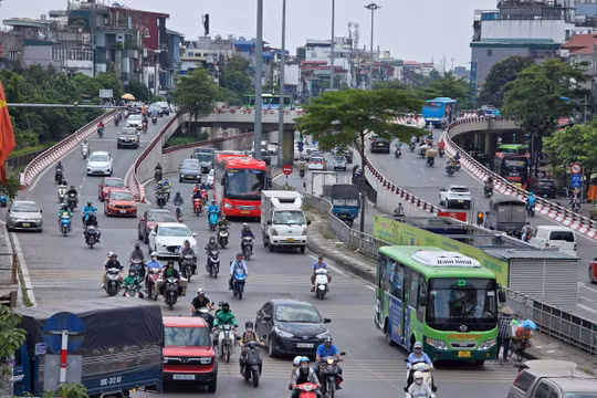 Hà Nội tăng 20 tuyến buýt phục vụ triển lãm 80 năm Quốc khánh