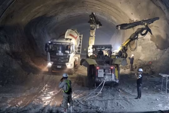 Lập 7 đoàn kiểm tra gỡ khó cho các dự án giao thông trọng điểm