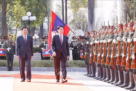 Lễ đón chính thức Chủ tịch nước Lương Cường thăm cấp Nhà nước đến Lào