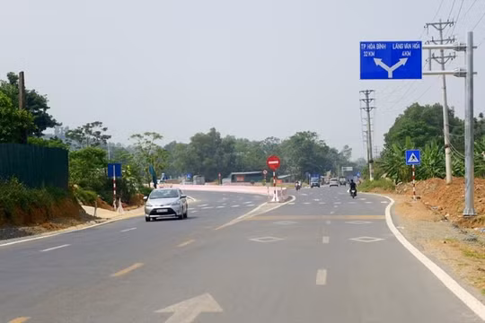 Đường Hòa Lạc - Hòa Bình theo tiêu chuẩn đường cao tốc 6 làn xe, vận tốc 100 km/h