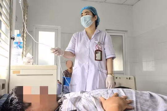 Sốt xuất huyết, tay chân miệng leo thang đáng báo động
