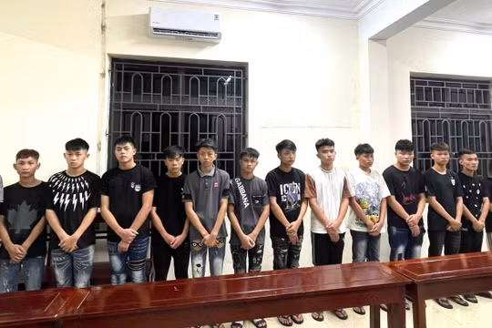 Ninh Bình: Khởi tố 18 đối tượng mang theo hung khí rượt đuổi nhau gây mất an ninh trật tự