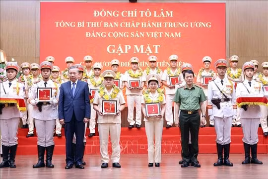 Tổng Bí thư Tô Lâm: Thi đua vì an ninh Tổ quốc bắt đầu từ suy nghĩ, hành động và việc làm hằng ngày