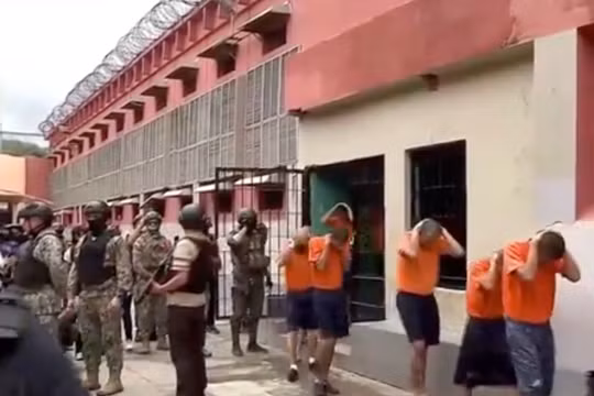 Bạo loạn đẫm máu tại nhà tù Ecuador, ít nhất 4 người thiệt mạng