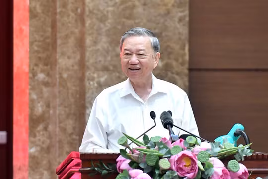 Tổng Bí thư Tô Lâm: Hà Nội cần xác lập bản sắc kinh tế mới dựa trên tri thức, công nghệ và đổi mới sáng tạo
