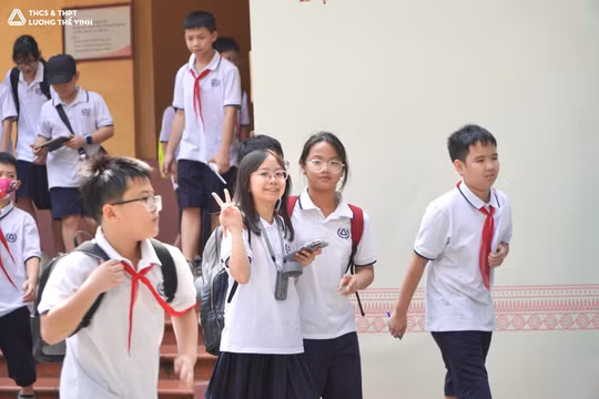Khối lớp nào khiến thầy cô đau đầu nhất?