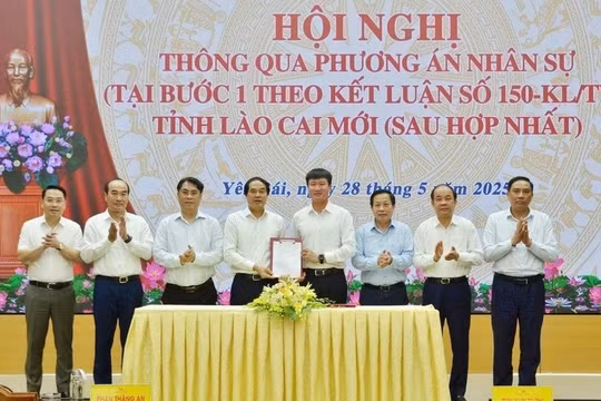 Yên Bái và Lào Cai thống nhất bước đầu phương án nhân sự sau hợp nhất