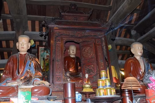 Bộ tượng Tam tổ Trúc Lâm chùa Vĩnh Nghiêm là bảo vật quốc gia
