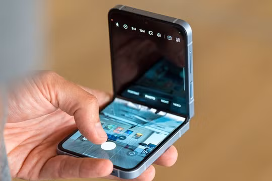 Samsung xác nhận đang phát triển Galaxy Z Flip FE, phiên bản giá rẻ của dòng Z Flip