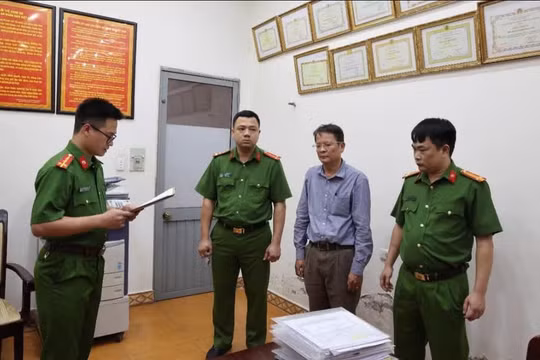 Công an Phú Thọ triệt phá đường dây làm "khống" giấy kiểm định máy móc
