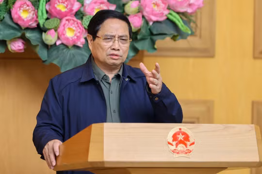Mưa lũ kỷ lục ở miền Trung: Thủ tướng yêu cầu khẩn trương tiếp tế cho người dân vùng cô lập
