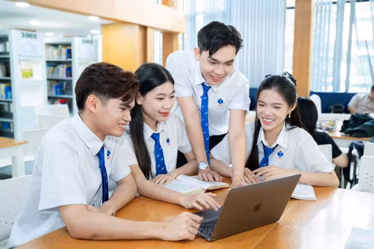 Gần 30 trường đại học công bố lịch điểm chuẩn 2025
