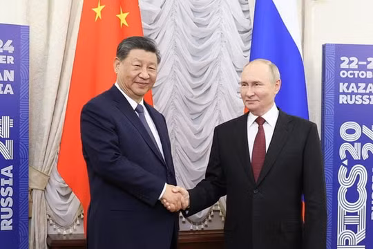 Hai ông Tập Cận Bình và Vladimir Putin điện đàm khi chiến sự Ukraine tròn 3 năm