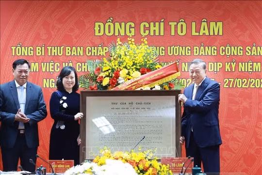 Tổng Bí thư Tô Lâm thăm, làm việc với Bộ Y tế nhân dịp kỷ niệm 70 năm ngày thầy thuốc Việt Nam