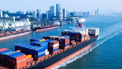 Việt Nam xuất siêu 3,79 tỷ USD trong 4 tháng đầu năm