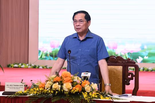 Phó Thủ tướng Bùi Thanh Sơn họp với 5 tỉnh về thúc đẩy tăng trưởng, giải ngân vốn đầu tư công