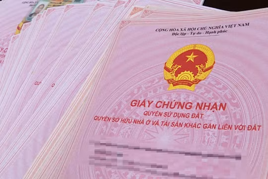 Hà Nội: Người dân đổi tên, đổi địa chỉ không phải nộp hồ sơ giấy khi đăng ký biến động sổ đỏ