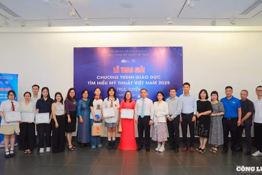 Vinh danh các cá nhân xuất sắc trong chương trình 'Tìm hiểu mỹ thuật Việt Nam 2025'