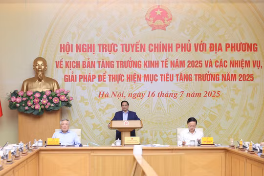 Thủ tướng Phạm Minh Chính: Phấn đấu tăng trưởng kinh tế năm 2025 từ 8,3 - 8,5%