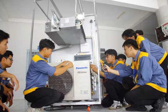 Luật Giáo dục nghề nghiệp (sửa đổi): Mở đường cho mô hình 'trung học nghề', gỡ nút thắt phân luồng