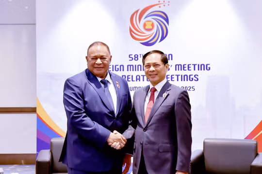 Phó Thủ tướng Bùi Thanh Sơn gặp 2 Bộ trưởng Ngoại giao Philippines và Timor-Leste, thúc đẩy hợp tác nhiều lĩnh vực