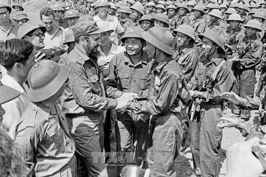 Từ bộ phim chưa từng công bố về ngày 30/4/1975, nhớ về tình cảm chí nghĩa chí tình của bạn bè quốc tế dành cho Việt Nam