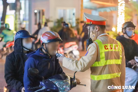 Hơn 1.900 trường hợp vi phạm nồng độ cồn trong ngày đầu nghỉ Tết Ất Tỵ