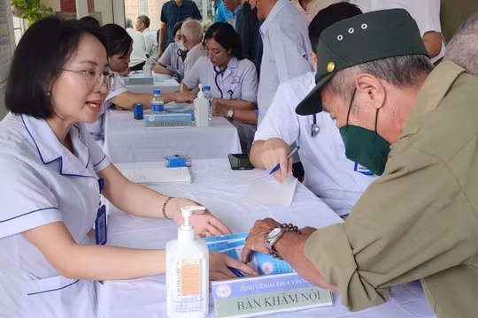 Xã Ứng Thiên (Hà Nội): Khám, cấp thuốc miễn phí cho hơn 300 người cao tuổi