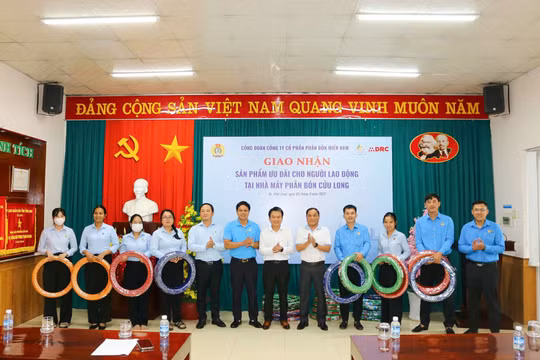 Phân bón Miền Nam và Cao su Đà Nẵng: Ủng hộ hàng Việt nội khối