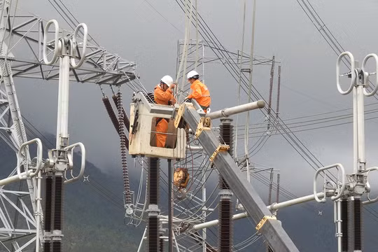 EVNNPT đảm bảo truyền tải an toàn, liên tục, ổn định hơn 193 tỷ kWh điện trong 9 tháng năm 2025