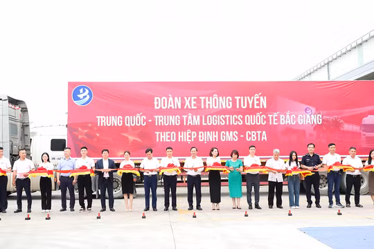 Trung tâm Logistics quốc tế Bắc Giang đón xe thông tuyến quốc tế đầu tiên từ Trung Quốc tới Trung tâm