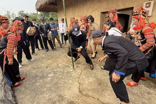 Tổ chức chuỗi hoạt động 'Ngày hội gia đình' tại Làng Văn hóa